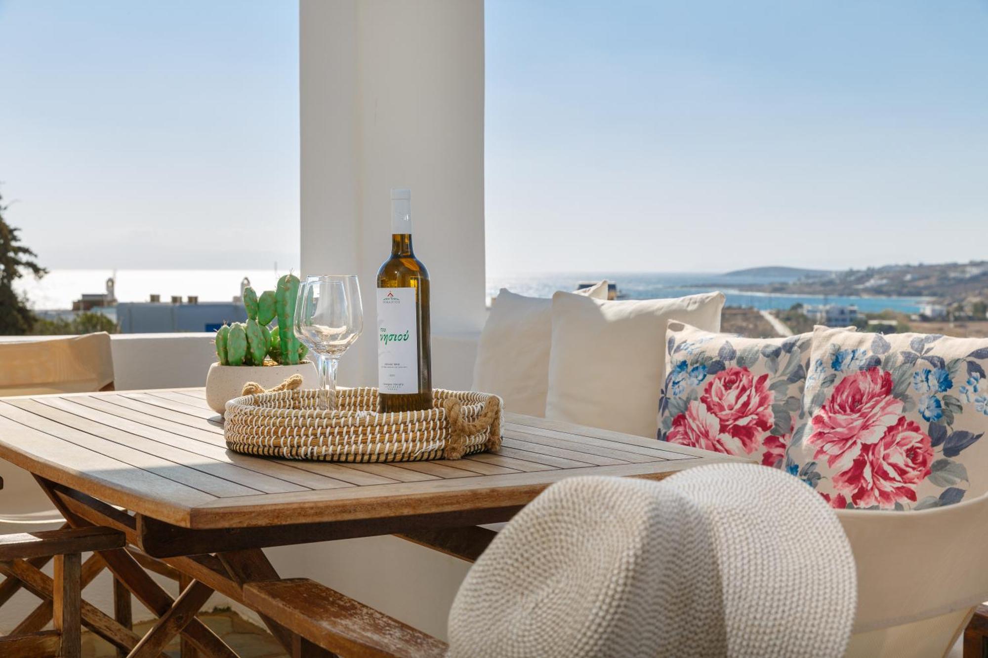 Chloe Home Piso Livadi Exterior photo