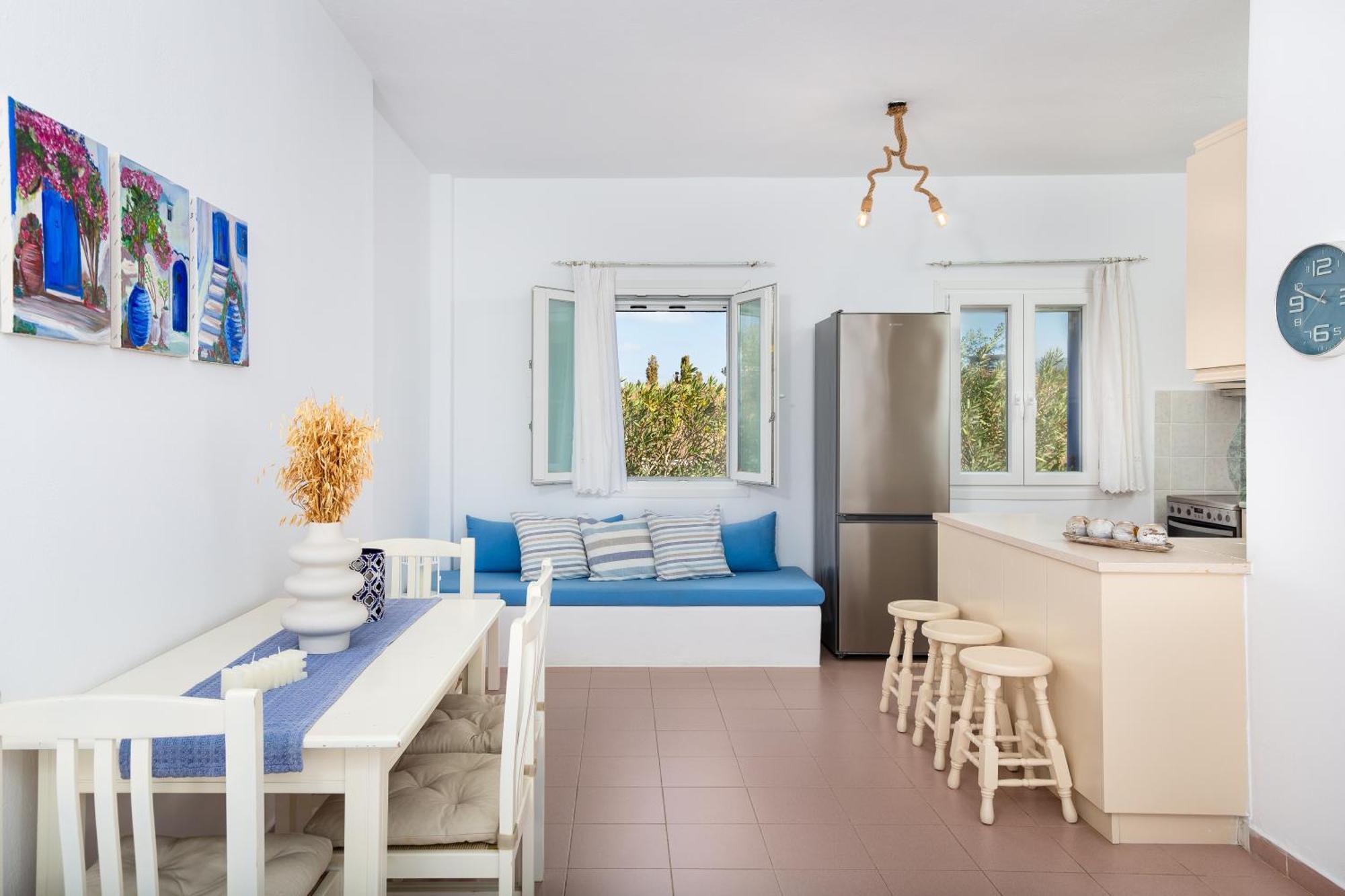 Chloe Home Piso Livadi Exterior photo
