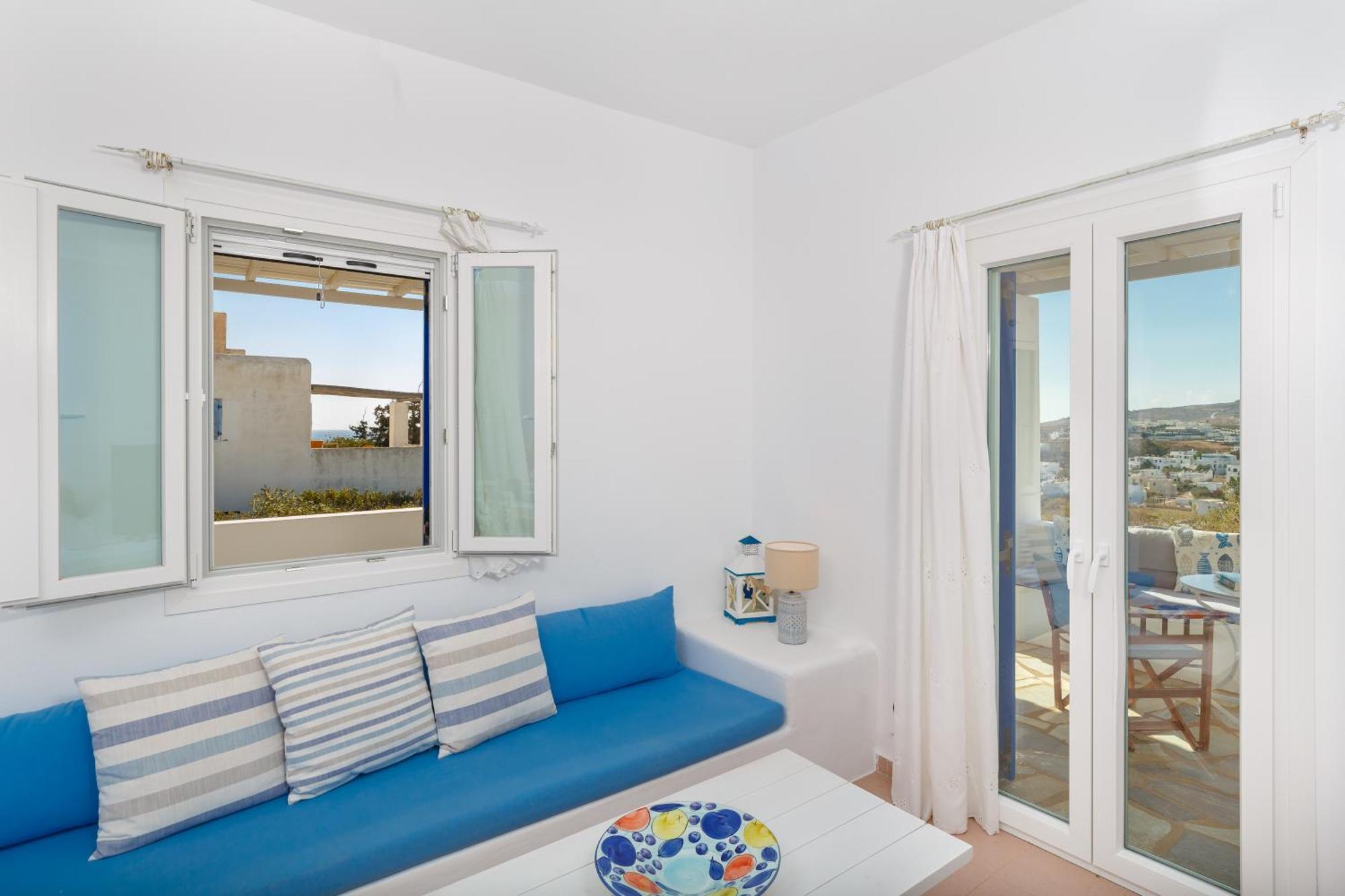 Chloe Home Piso Livadi Exterior photo